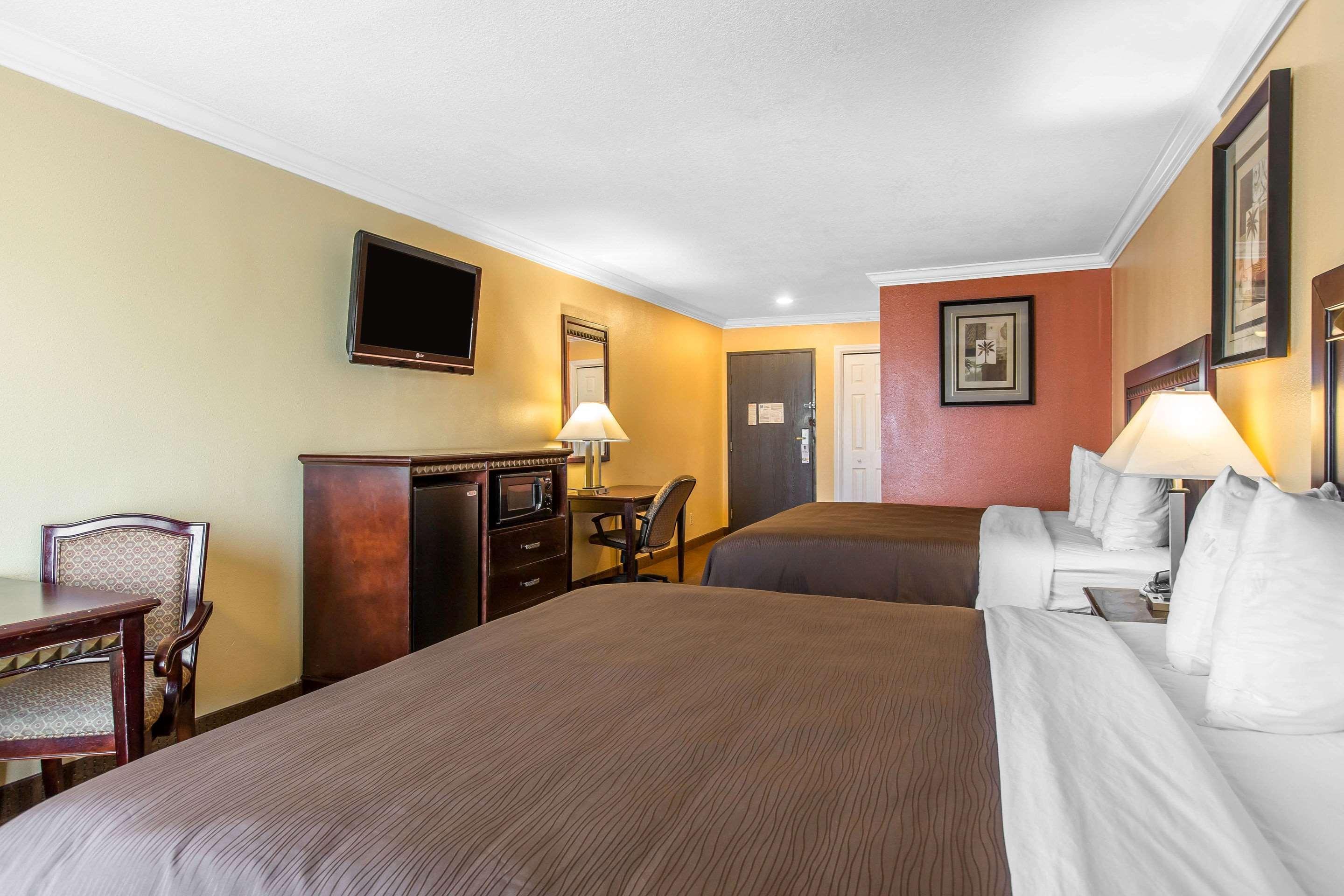 Quality Inn & Suites Bell Gardens-Los Angeles Εξωτερικό φωτογραφία