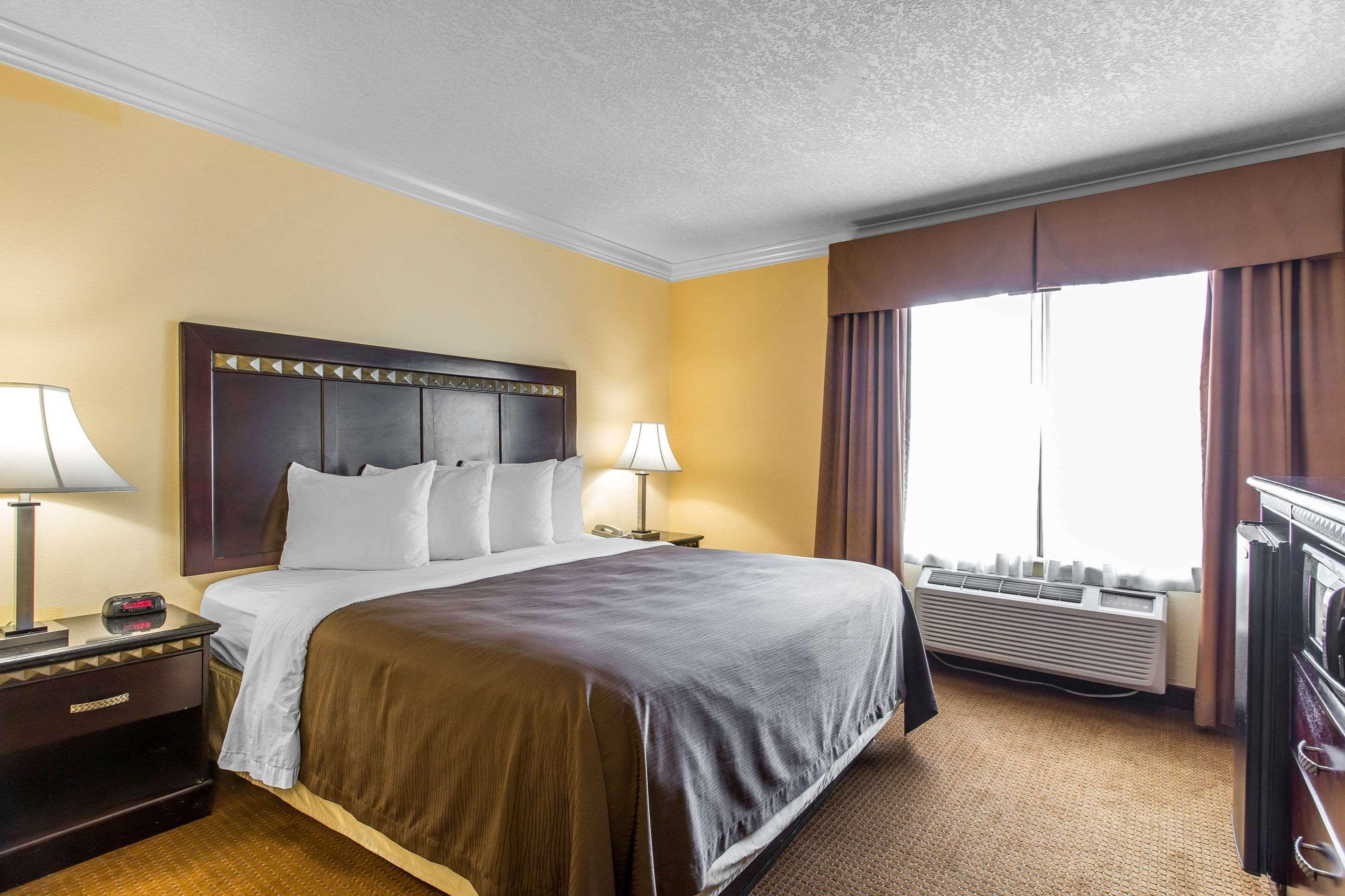 Quality Inn & Suites Bell Gardens-Los Angeles Εξωτερικό φωτογραφία