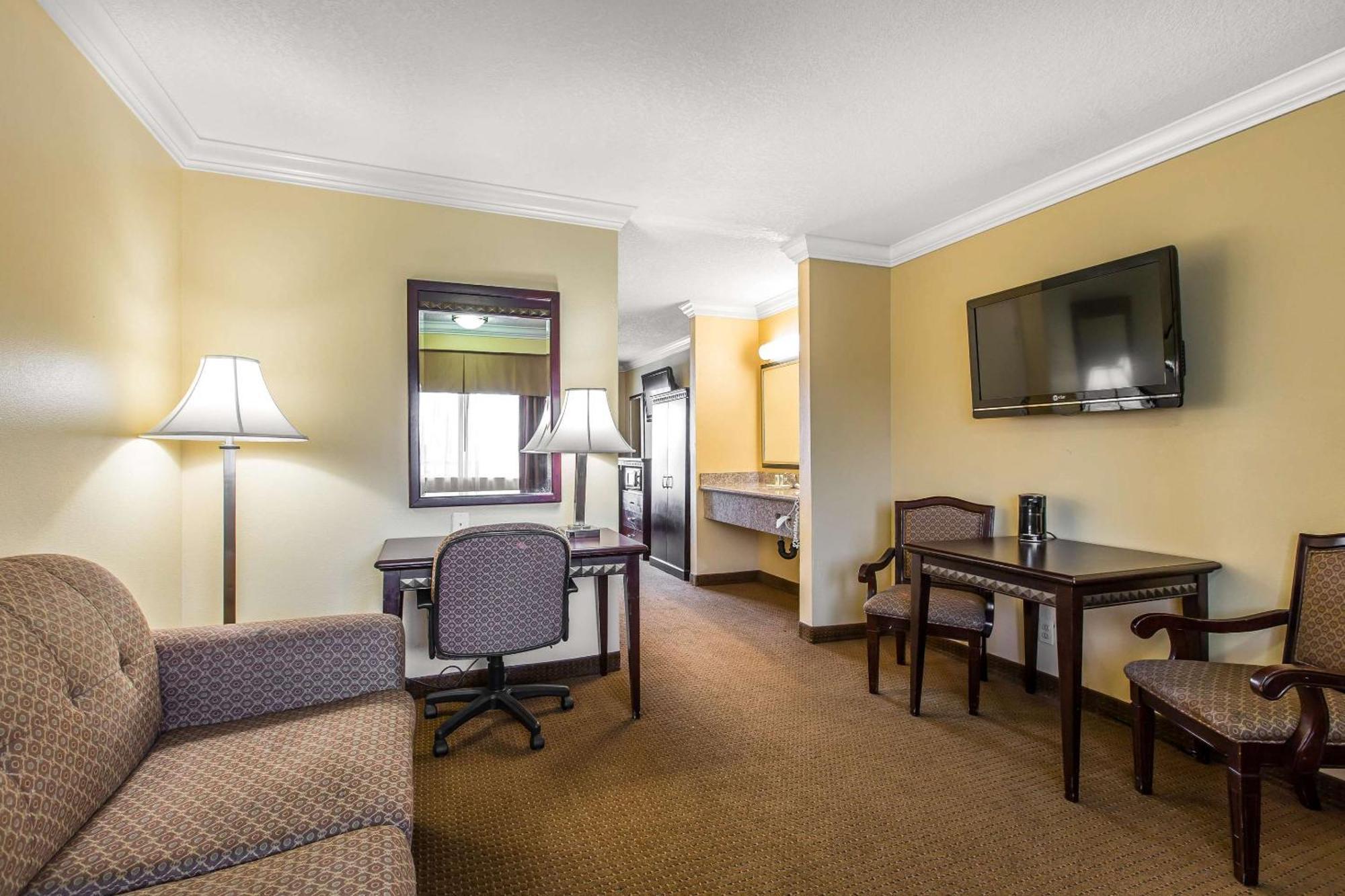 Quality Inn & Suites Bell Gardens-Los Angeles Εξωτερικό φωτογραφία