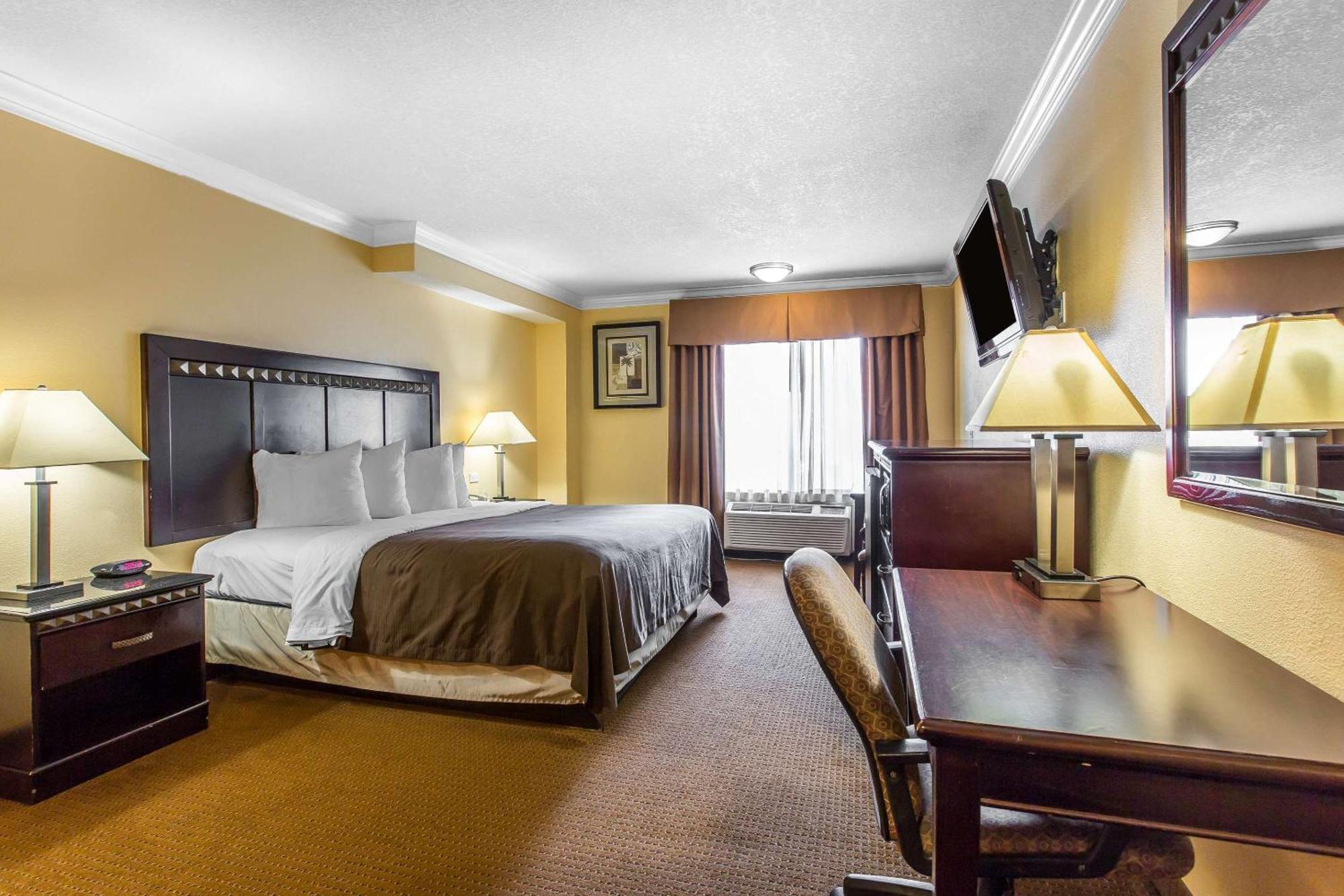 Quality Inn & Suites Bell Gardens-Los Angeles Εξωτερικό φωτογραφία