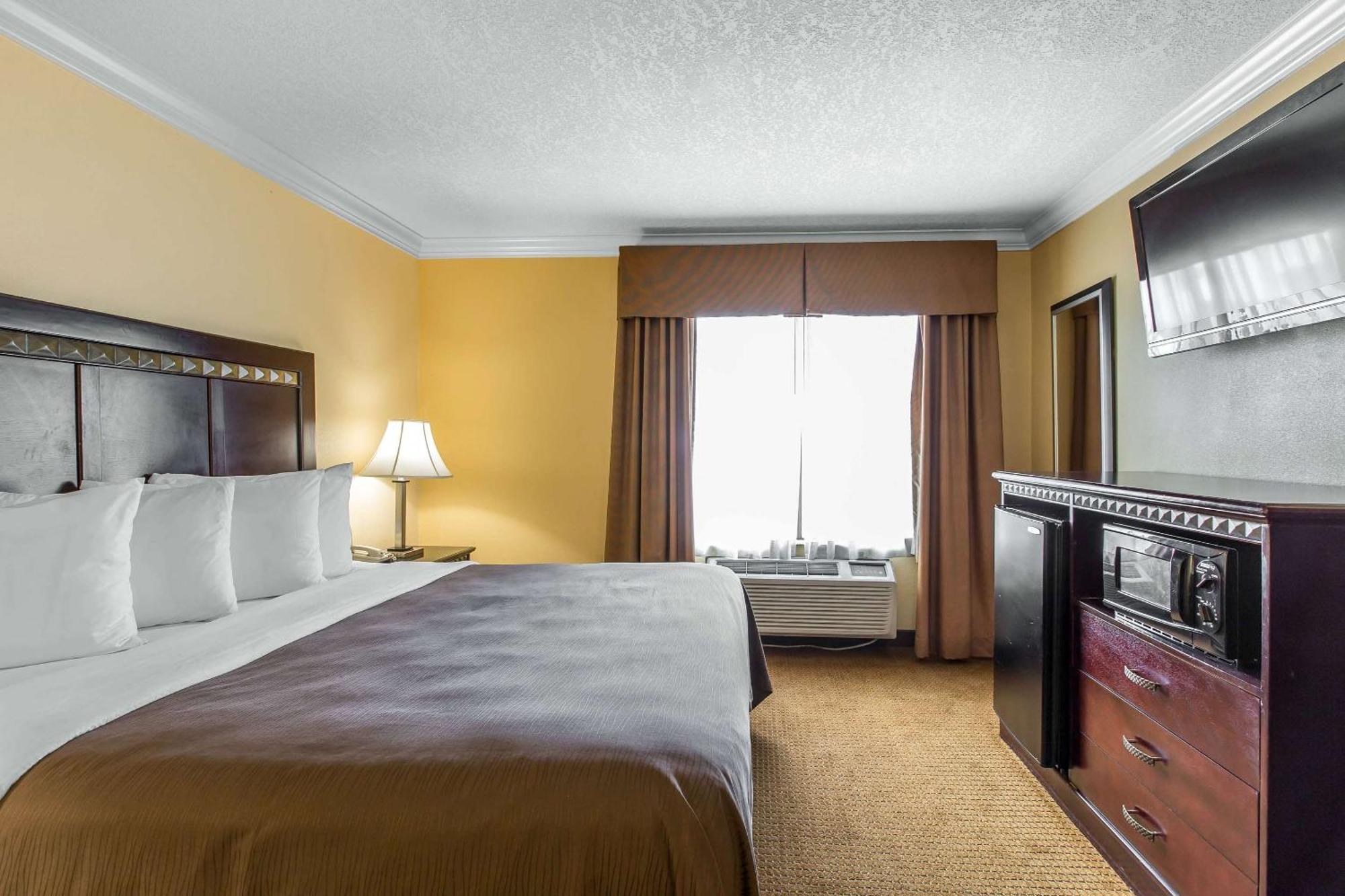 Quality Inn & Suites Bell Gardens-Los Angeles Εξωτερικό φωτογραφία