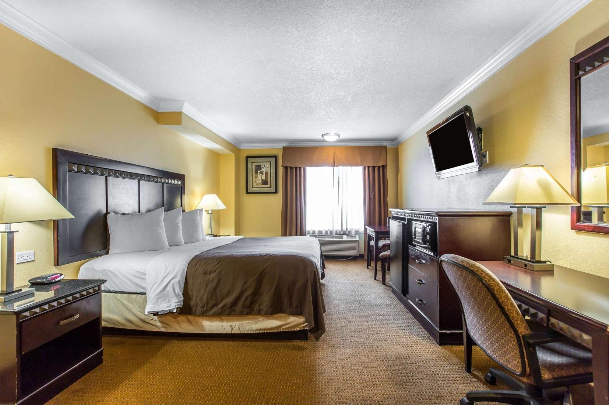 Quality Inn & Suites Bell Gardens-Los Angeles Εξωτερικό φωτογραφία